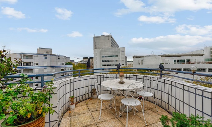 Quartier de Javel Apartment | Inviting Flat in Paris' 15th Arrondissement - Welkeys