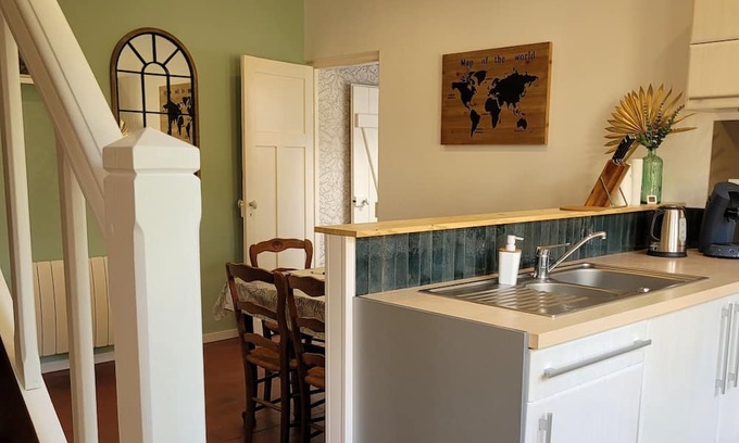 Le Trait House | Renovated Maison Jumelée with Beautiful Garden Retreat