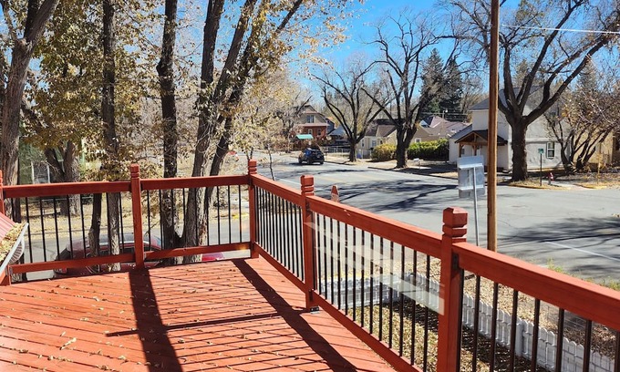 Monte Vista House | Inviting Colorado Mountain Retreat with Hot Tub & Kitchen