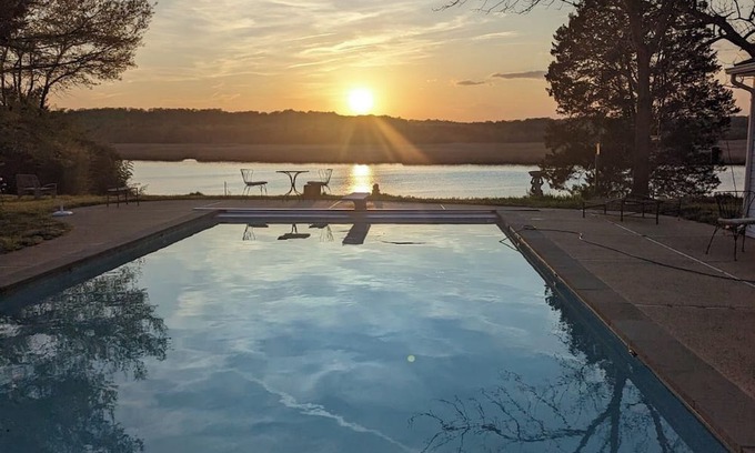 Croom House | Relax at Mills House with Pool & Ocean Views on Patuxent