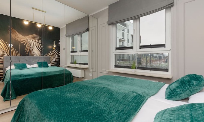 Warsaw Apartment | Coopera 7F: Family-Friendly Apartment with Garden in Warsaw