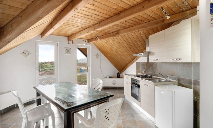 Fisciano Apartment | Family-Friendly Apartment with Balcony in Parco San Lorenzo
