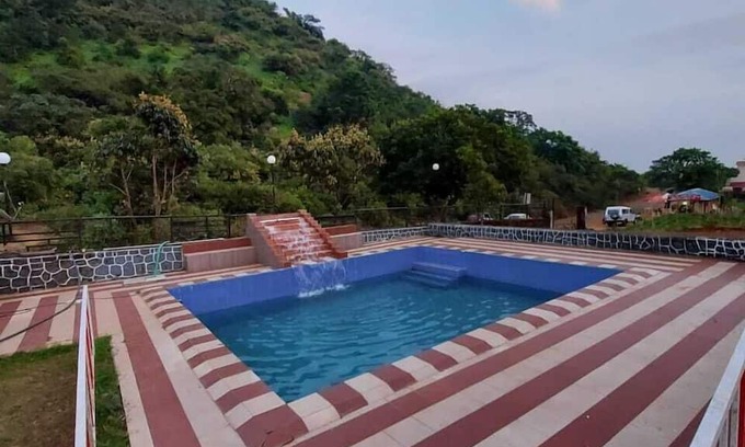 Medha Hotel | Discover The Shelar's Royal Inn: Family-Friendly Escape