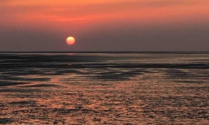 Rue Villa | Discover Maison de Vacances: Beachfront Bliss Awaits