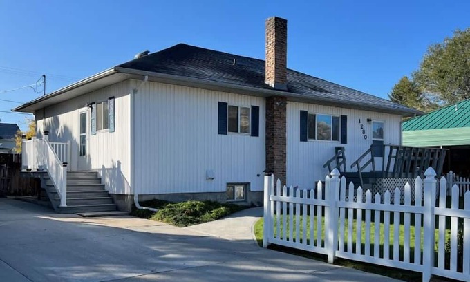 East Ely House | Large home near Great Basin National Park