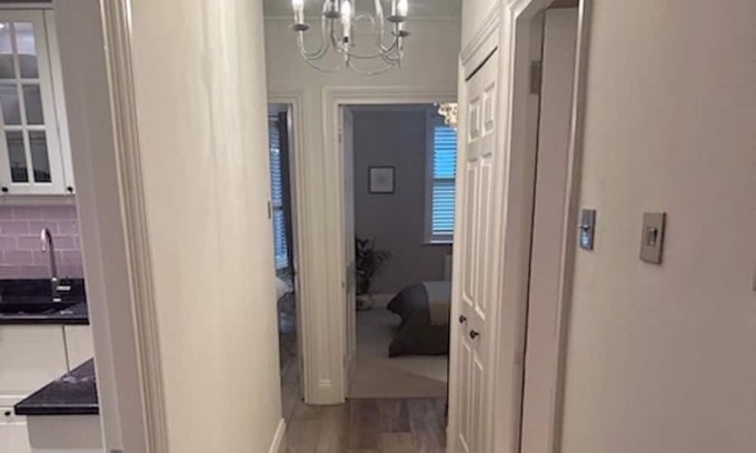 Euston Apartment | 2 Bed/ 2 Bath in Central Marylebone- Full Flat / 10 min walk to Oxford Circus