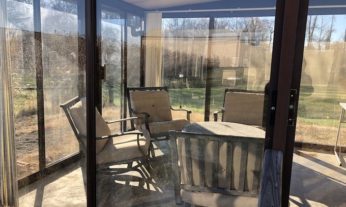 Bloomington Other | Renovated Farmhouse Near Indiana University & Scenic Parks