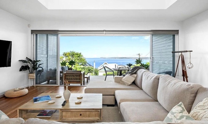 Killcare Heights House | Serenity By The Sea, Killcare Heights