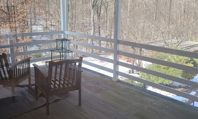 Tracys Landing Other | Charming Historic Farmhouse Near Marinas and Farms