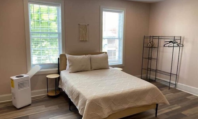 Marietta Apartment | Top-Rated Harmar Village Studio - Family-Friendly Stay