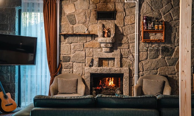 Ayder Villa | Experience Efsun Taş Konak: Family & Pet-Friendly Retreat