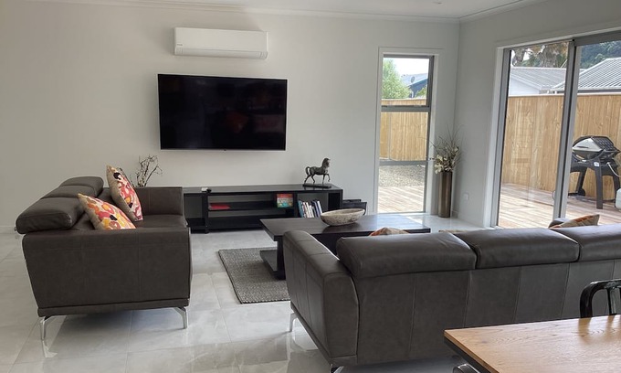 Whakatane House | On Simpkins