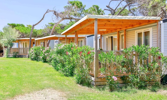 Marina di Montalto Apartment | Holiday apartment with pool and sports facilities