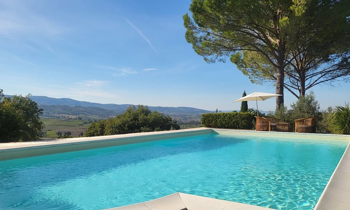 Pietrauta Villa | Villa with Pool and Scenic Countryside Views for Events