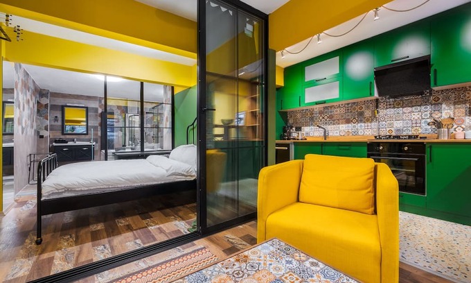 Moda Apartment | Relaxing Flat with Jacuzzi & Backyard Near Kadikoy Coast