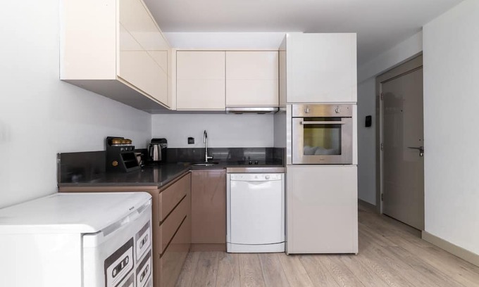 Kepez Apartment | Cozy Residence Flat Just 3 Min from Mall of Antalya