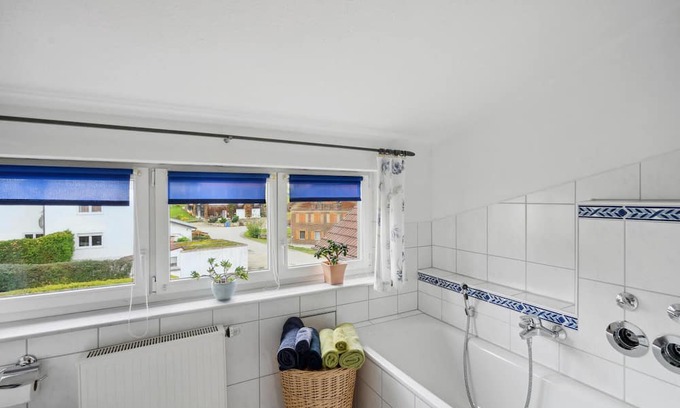 Hergatz Apartment | Enjoy a Relaxing Getaway in Our Family-Friendly Apartment