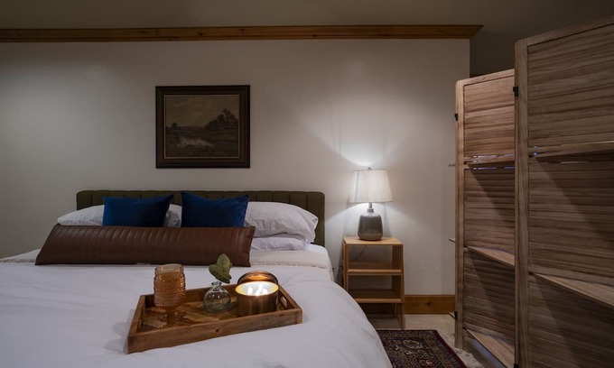 Layton Apartment | City Comfort, Outdoor Discovery. Features a gourmet kitchen and private garage.