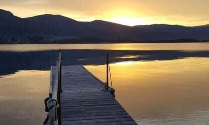 Poros Apartment | Cozy Sunray Studio in Poros - Pet Friendly with Breakfast