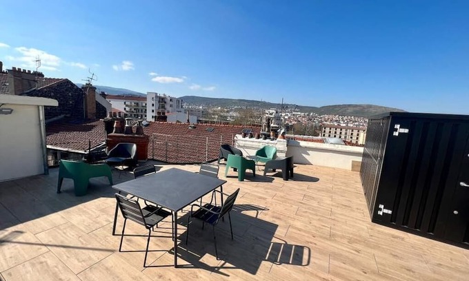 Sablon - Trudaine Apartment | Stylish Rooftop Apartment with Kitchen in Clermont-Ferrand