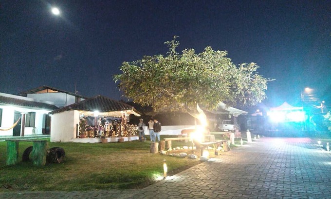 Yaruqui Hotel | Relax at Roberto Sangucho: Pool, Spa & Family-Friendly Fun