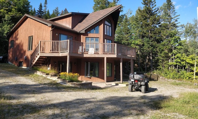 Notre-Dame-Auxiliatrice-de-Buckland Ski Chalet | Chalet Le Morissette au Massif du Sud