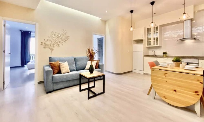 Centro Apartment | Discover Puerta del Sol Center - Ideal for Families
