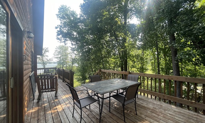 Moe Cabin | Family-Friendly Retreat at Tall Timbers Lodge