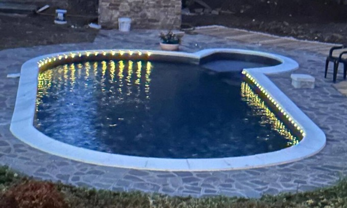 Castiglione del Lago Apartment | Holiday Apartment "Fuoco" with Shared Pool, Private Terrace & Wi-Fi