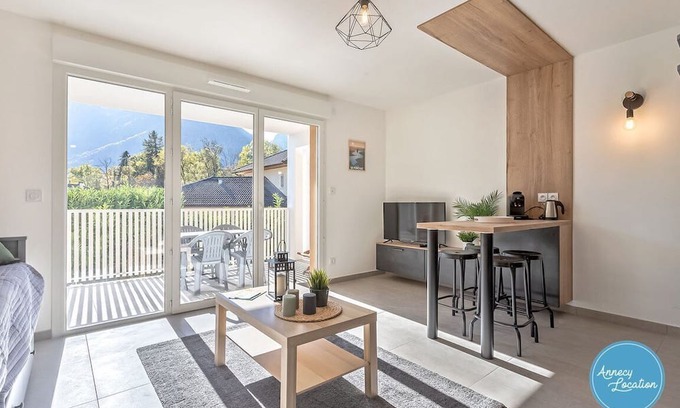 Doussard Apartment | Cozy Lake View Apartment in Beautiful Doussard, Haute Savoie