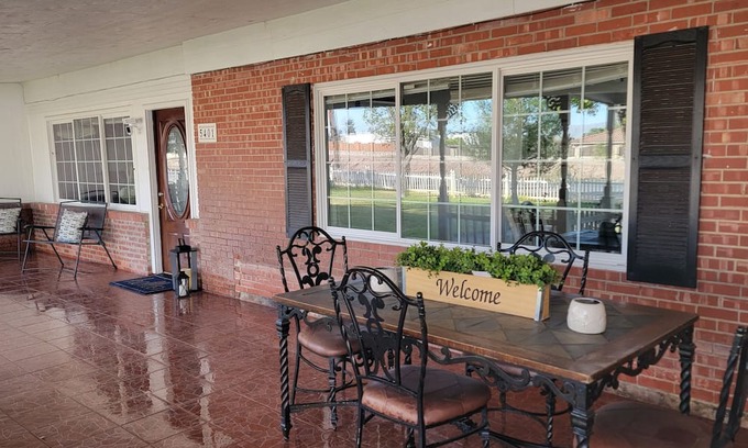 El Paso Apartment | Adorable Cottage Rented by Room #3