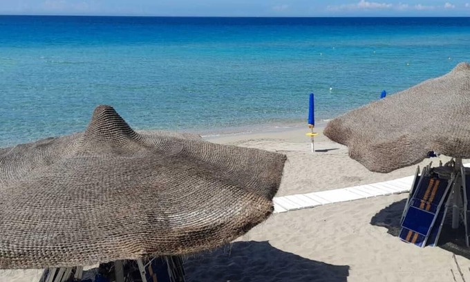 Marina di Lizzano Apartment | Apartment "Villa Rifla" with Private Terrace & Wi-Fi