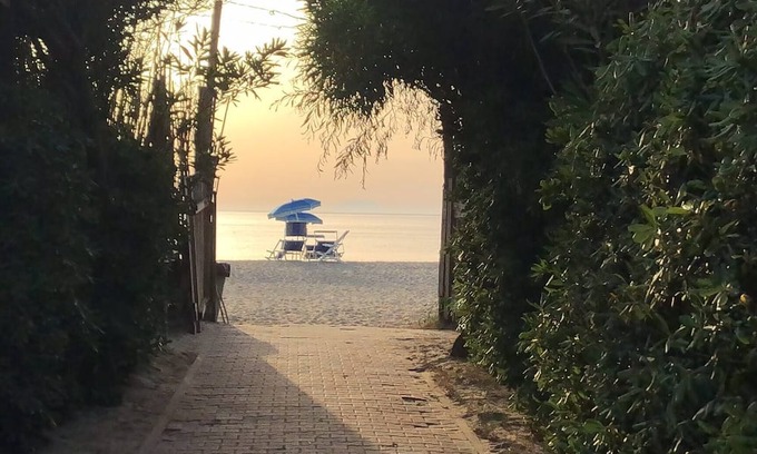 Nicotera Apartment | Cozy Mini Apartment by the Sea with Pool and Pet-Friendly Perks