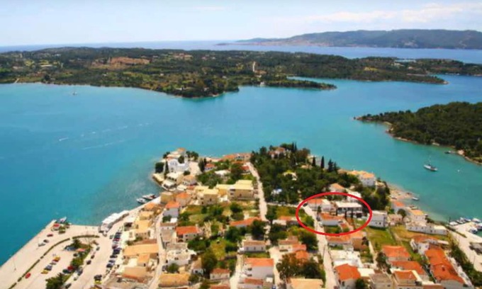 Porto Heli Apartment | Homerez - Studio for 2 ppl. with sea view, garden and terrace at Porto Heli