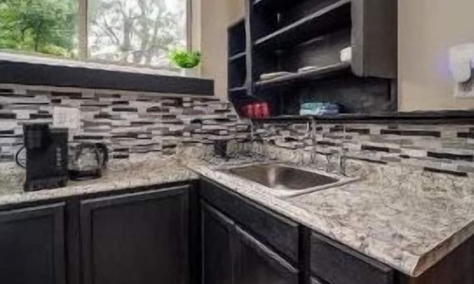 West Hyattsville Apartment | Cozy Home in Historic Takoma Park