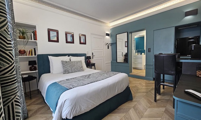 Troyes Apartment | Studio-Deluxe-Garden view-Private Bathroom