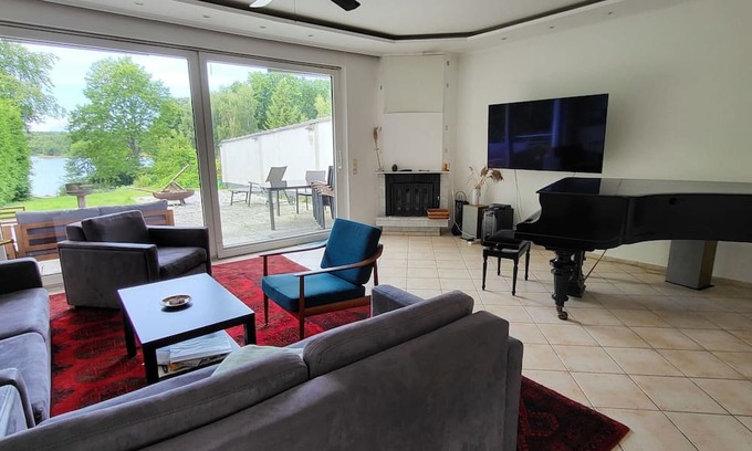 Dagow Apartment | Lovely apartment for 5 people with WIFI, TV, terrace and pets allowed