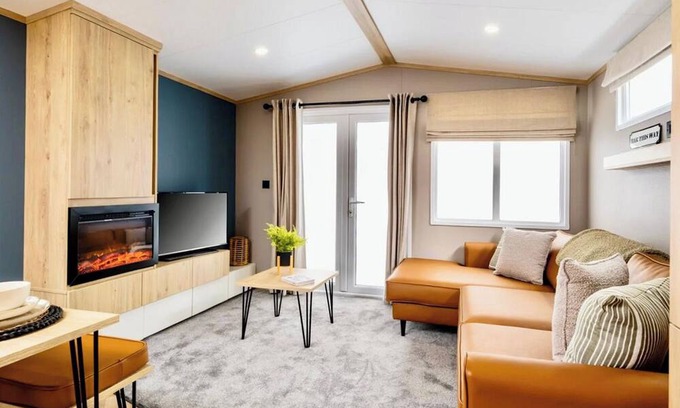 Potterhanworth Ski Chalet | 2 bedroom accommodation in Potterhanworth