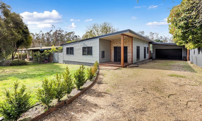 Bonnie Doon House | Hooked on Doon: 3 BR, 1.5 BA House in Bonnie Doon, Sleeps 9