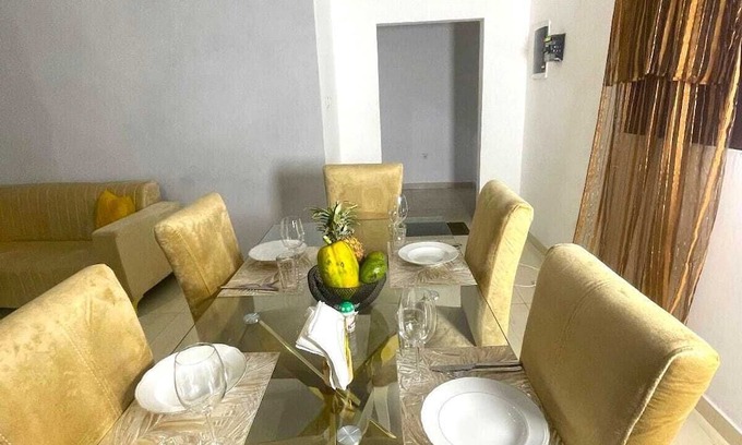 Luanda Apartment | House with private security and breakfast included 20 min. from Int. Airport.