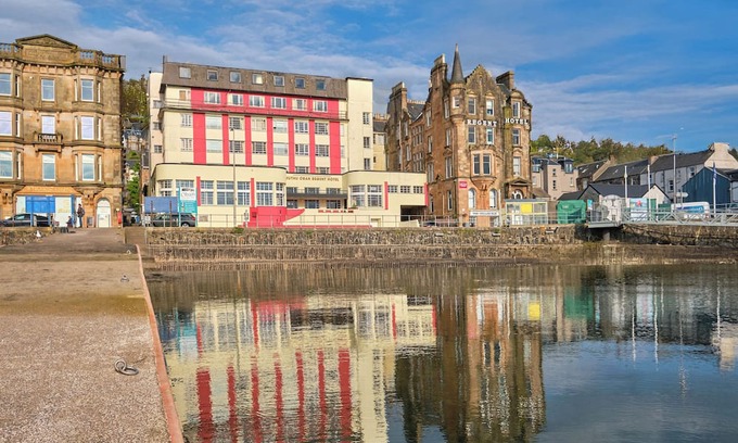 Oban Hotel | Family Comfort in Central Oban | Walk to McCaig’s Tower, Museum & Distillery