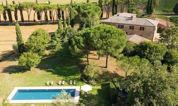 Amorosa Villa | Fattoria Belvedere alle Vigne In Sinalunga, Tuscany