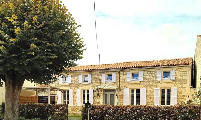 Plassay House | Family home, for a nature break and discovery of our beautiful region.