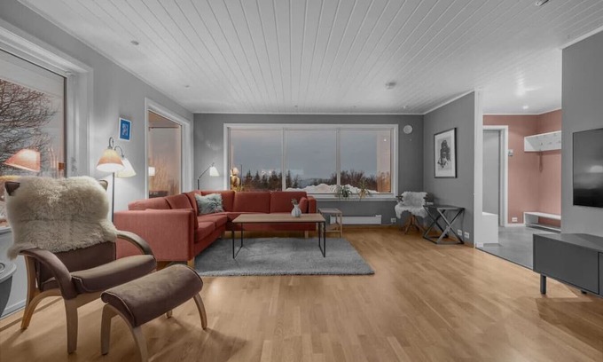 Tromso House | Northstay - Tromsø Urban Escape - Modern house with 3 bedrooms