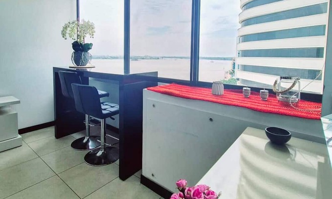 Guayaquil Apartment | River view suite in Pto Santana
