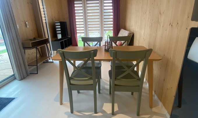Audenge Apartment | Air-conditioned wooden lodge