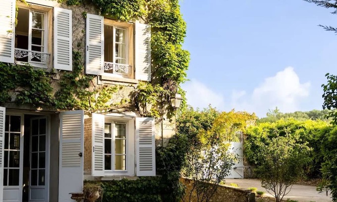 Vendrest House | Le Domaine by A&G - Vendrest
