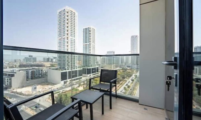 Al Majaz Apartment | Luxury Studio JVC Open View
