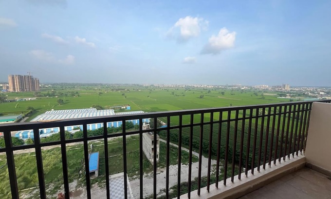Zirakpur Apartment | Lavish Private Apartment