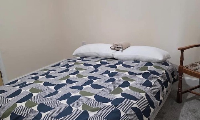 Colchester Apartment | Stay Near Colchester twn centre2